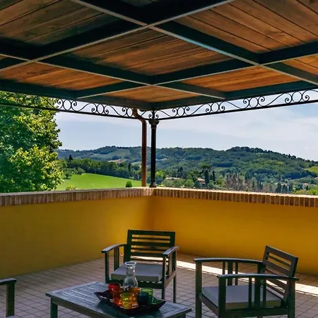 Le Dodici Querce 6&3, Emma Villas